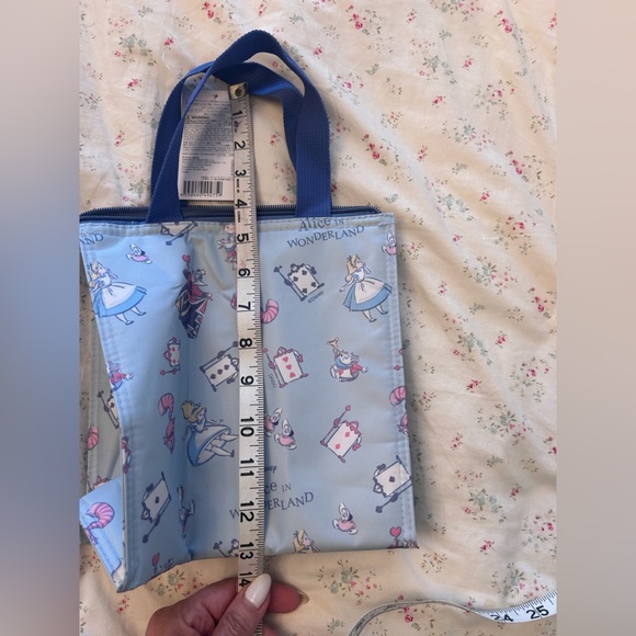 Daiso Alice In Wonderland NWT Tote Bag - Picture 2 of 4